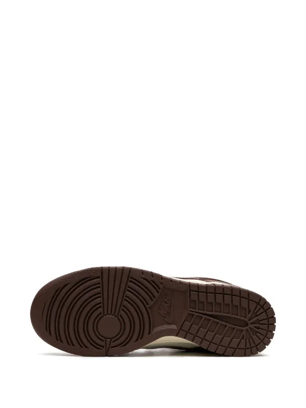 Nike dunk low brown&white