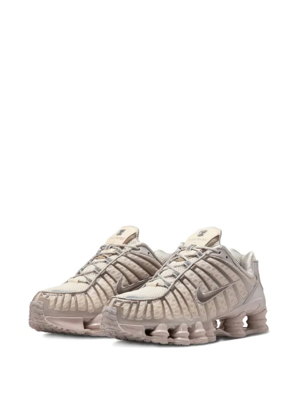 Nike shox taupe